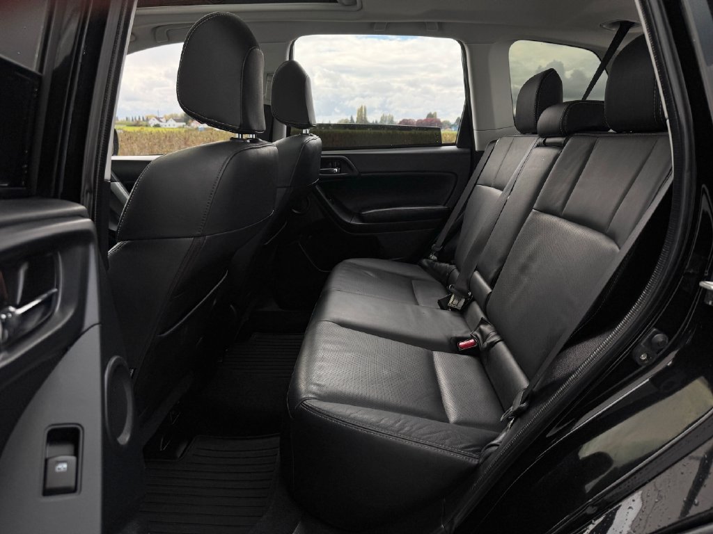 Used 2016 Subaru Forester 2.5i Touring AWD/4WD image 23