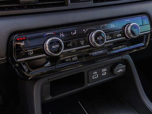 New 2025 Honda Pilot Touring image 20