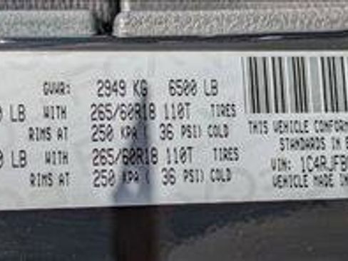 Used 2017 Jeep Grand Cherokee Limited image 26