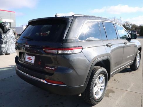 New 2025 Jeep Grand Cherokee Laredo w/ Luxury Tech Group I image 20