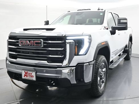 New 2026 GMC Sierra 3500 SLE w/ SLE Value Package AWD/4WD image 2