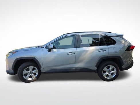 Used 2021 Toyota RAV4 XLE AWD/4WD image 12