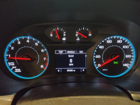 Used 2023 Chevrolet Traverse LT image 23