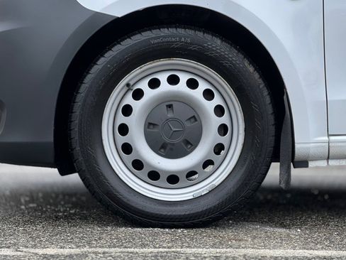 Used 2018 Mercedes-Benz Metris image 39