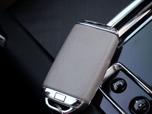 Used 2021 Rolls-Royce Cullinan image 14