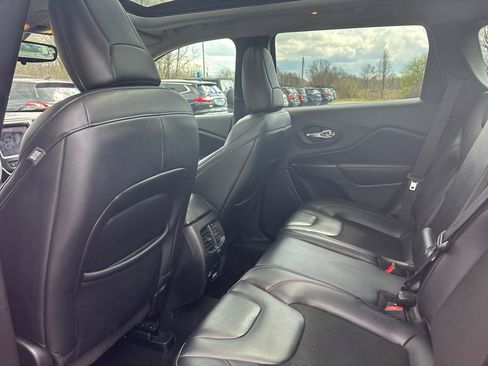 Used 2021 Jeep Cherokee Trailhawk w/ Sun, Sound & Nav Group image 22