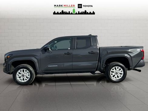Certified 2024 Toyota Tacoma SR5 image 2
