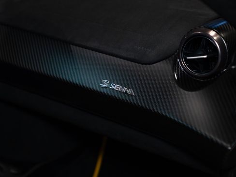 Used 2019 McLaren Senna RWD image 36
