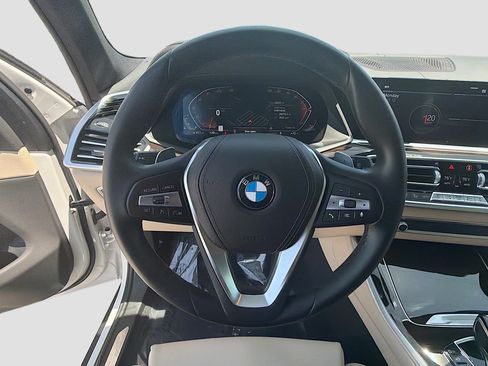 Used 2021 BMW X5 sDrive40i w/ Premium Package image 41