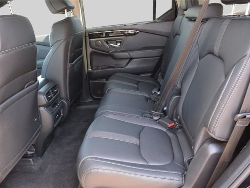 Used 2025 Honda Pilot EX-L image 15