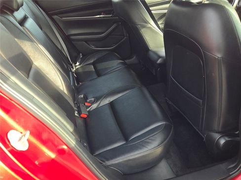 Used 2024 MAZDA MAZDA3 s image 11