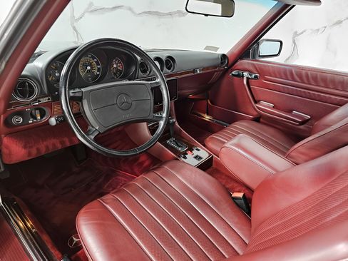 Used 1986 Mercedes-Benz 560 SL image 6