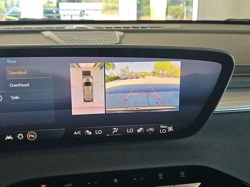 Used 2025 Buick Enclave Preferred image 17