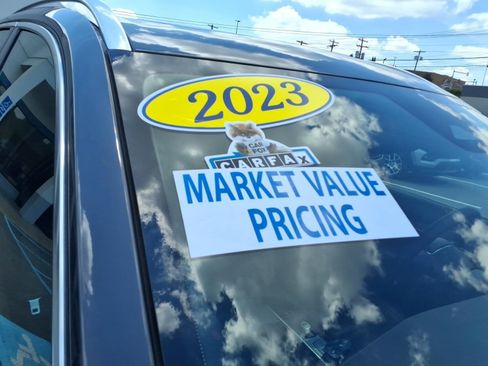 Used 2023 Volvo XC90 T8 Ultimate w/ Protection Package Premier AWD/4WD image 9