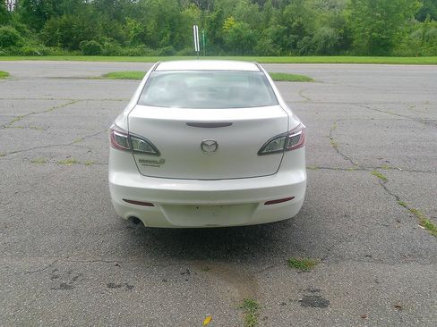 Used 2012 MAZDA MAZDA3 i Sport FWD image 5