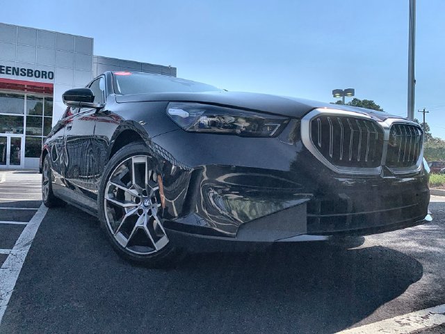 Used 2024 BMW i5 eDrive40i RWD image 2