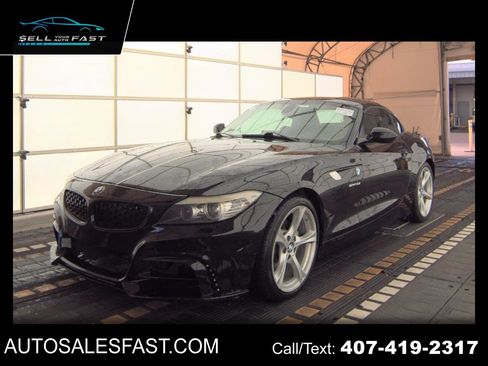 Used 2011 BMW Z4 sDrive30i w/ Sport Pkg image 1