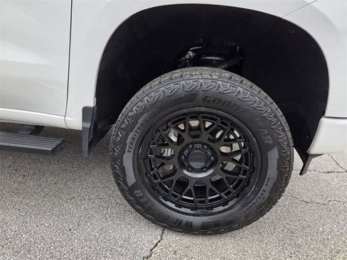 Certified 2024 Chevrolet Silverado 1500 RST image 27