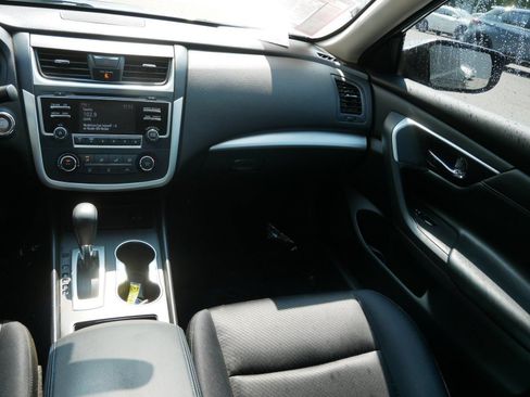 Used 2016 Nissan Altima 2.5 SR FWD image 13