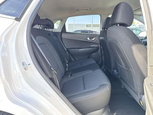 Used 2023 Hyundai Kona SE image 35