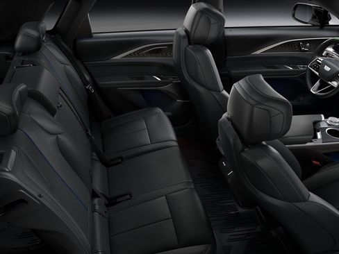 New 2025 Cadillac Lyriq Luxury w/ LPO, Floor Liner Package image 35