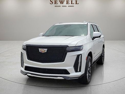 Certified 2023 Cadillac Escalade V w/ Heavy-Duty Trailer Package AWD/4WD image 1