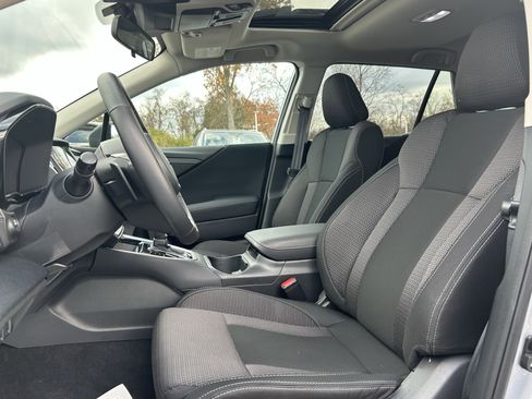 Certified 2025 Subaru Outback Premium image 21