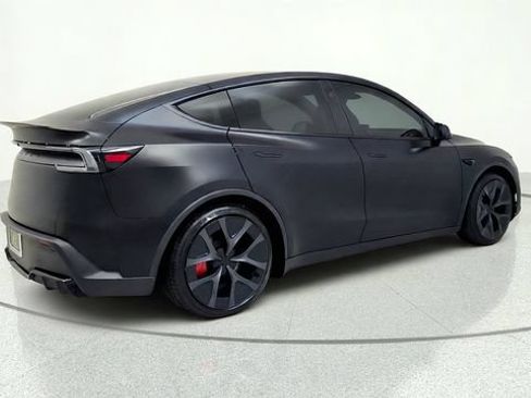 Used 2026 Tesla Model Y Performance AWD/4WD image 9