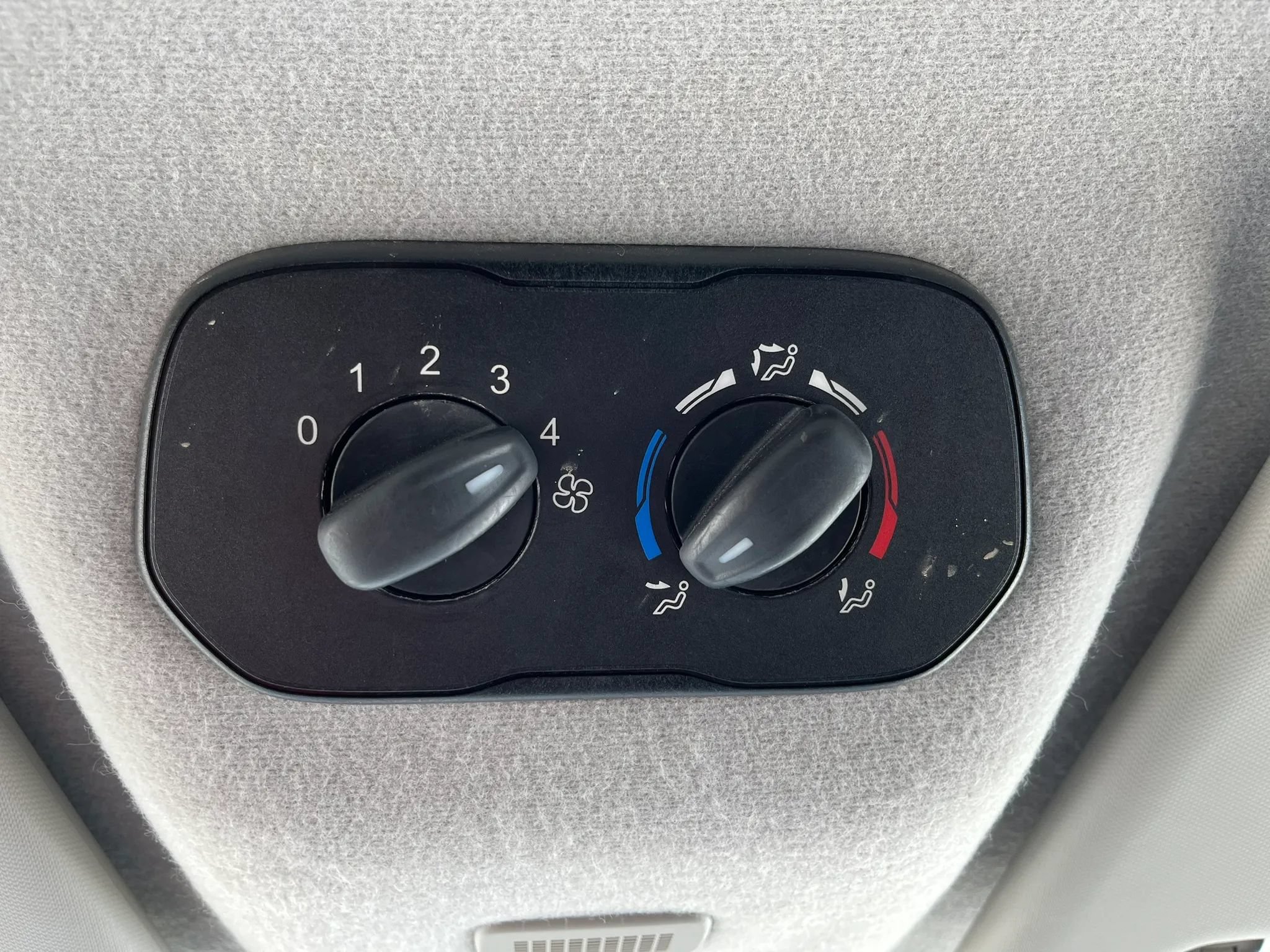 Used 2018 Ford Transit 350 XL RWD image 34
