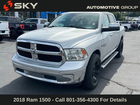 Used 2018 RAM 1500 Classic SLT image 2