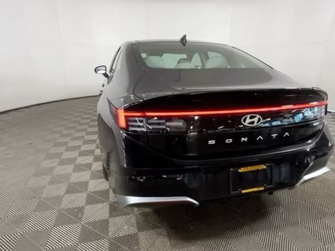 Used 2024 Hyundai Sonata Limited FWD image 6