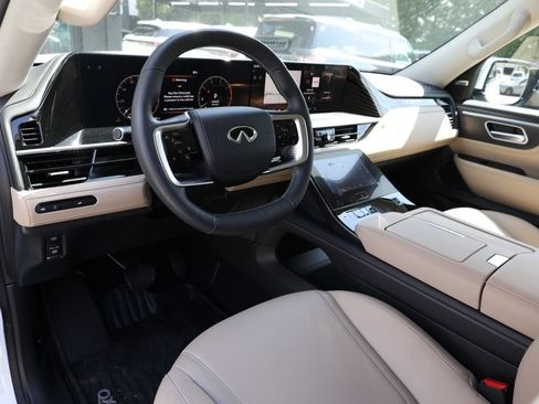 Used 2026 INFINITI QX80 Pure w/ Cargo Package RWD image 16