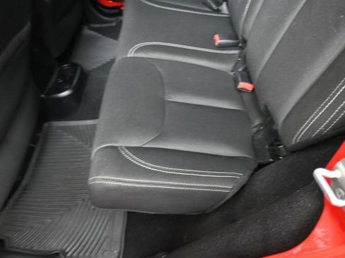 Used 2015 Jeep Wrangler Unlimited Sahara AWD/4WD image 21