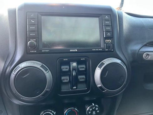 Used 2016 Jeep Wrangler Unlimited Sport w/ Quick Order Package 24S AWD/4WD image 23