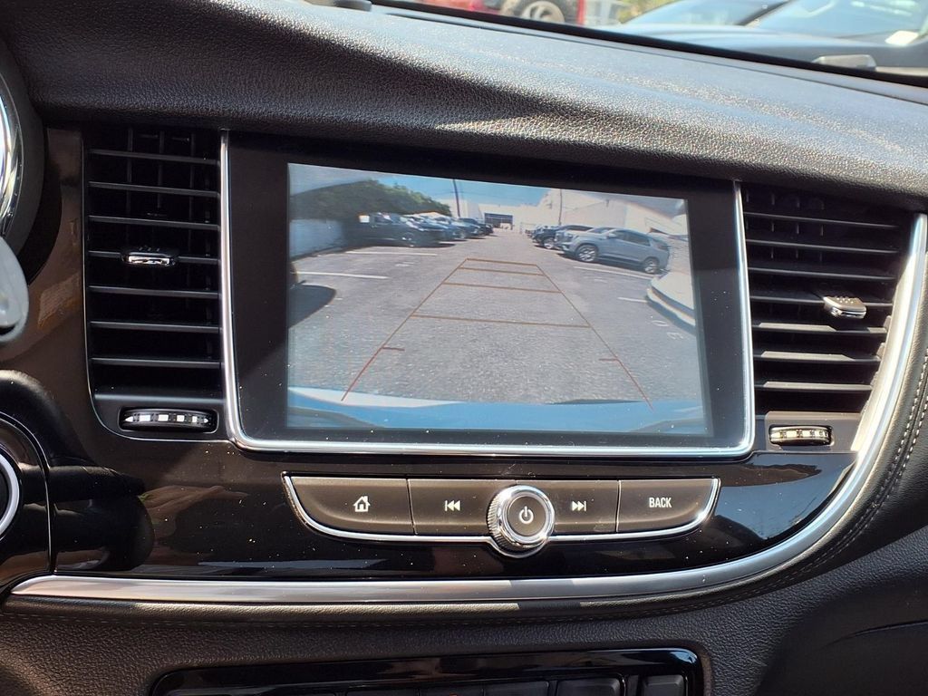 Certified 2021 Buick Encore Preferred FWD image 6