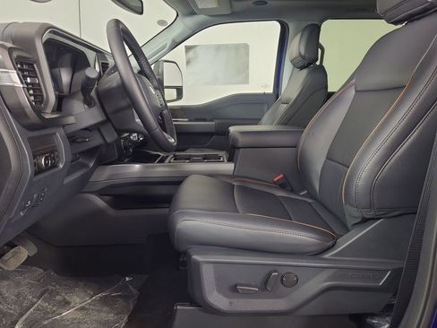 New 2026 Ford F250 Lariat w/ Black Appearance Package image 20