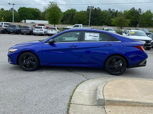 New 2026 Hyundai Elantra SEL Sport Premium FWD image 4