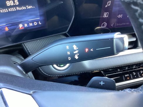 Used 2025 Chevrolet Equinox LT image 22