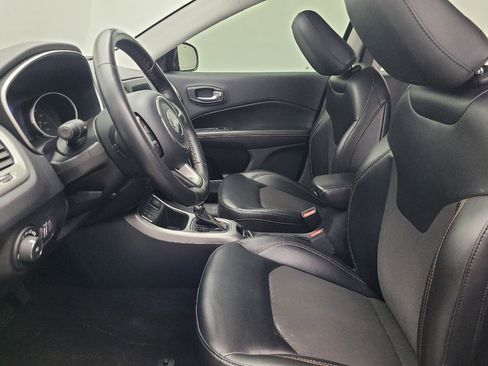 Used 2020 Jeep Compass Latitude w/ Popular Equipment Group image 17