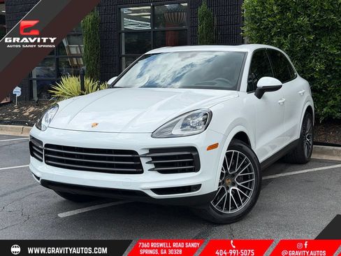 Used 2022 Porsche Cayenne AWD/4WD image 1