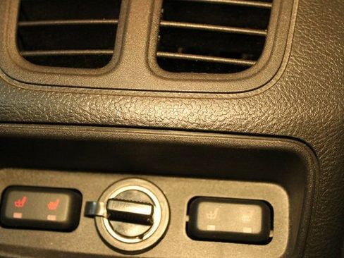 Used 2016 Ford Taurus Limited w/ Driver Assist Package image 13