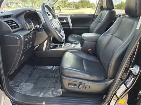 Used 2014 Toyota 4Runner Limited image 23