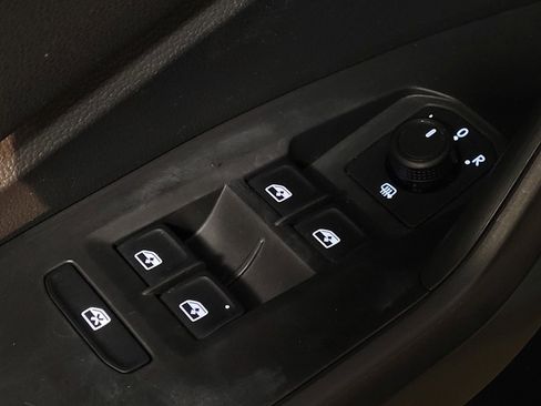 Used 2019 Volkswagen Jetta S image 27