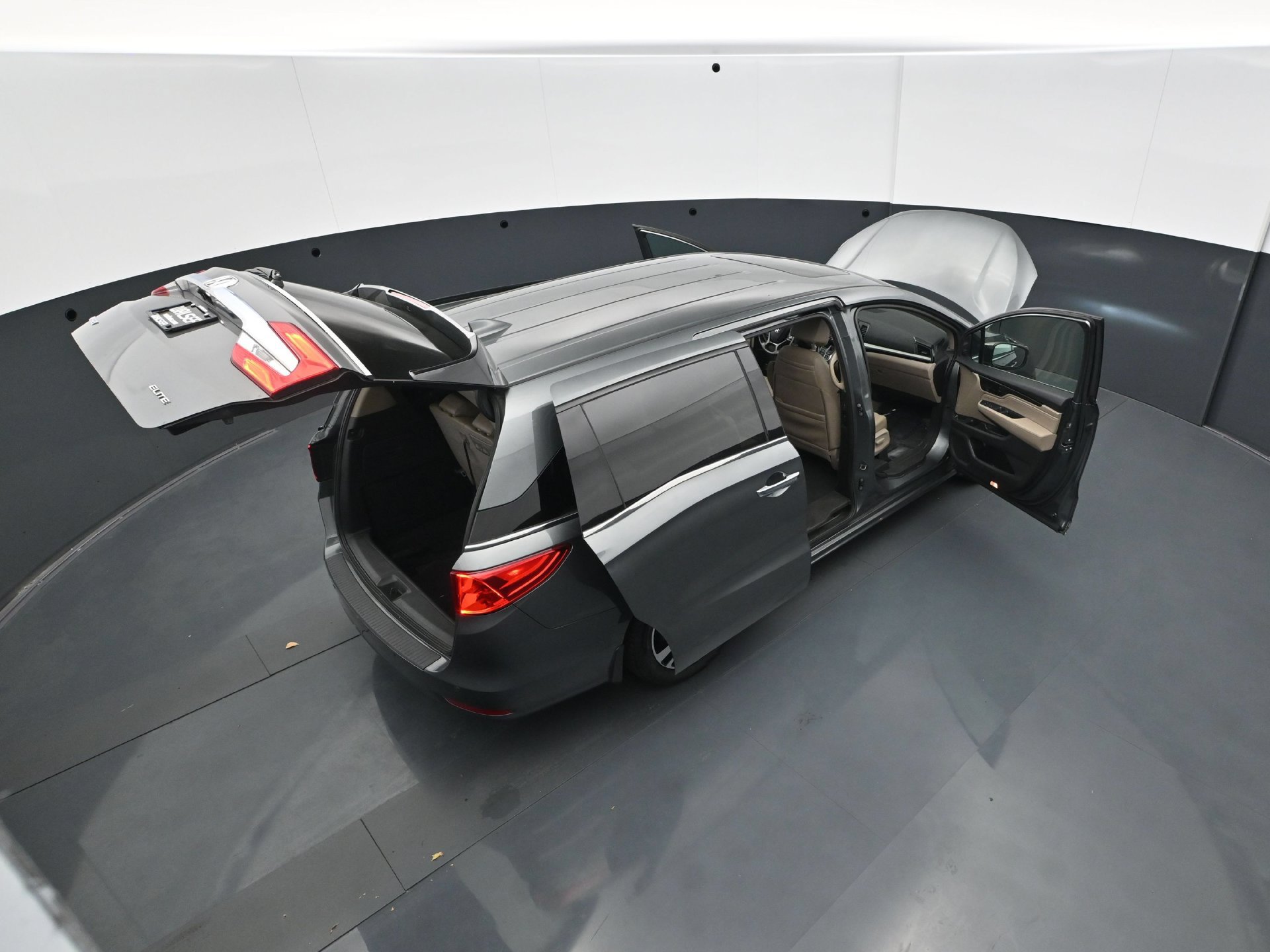 Used 2019 Honda Odyssey Elite image 45