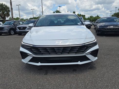 New 2026 Hyundai Elantra SE FWD image 10