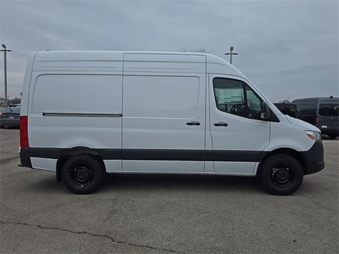 New 2026 Mercedes-Benz Sprinter 144 Cargo image 3