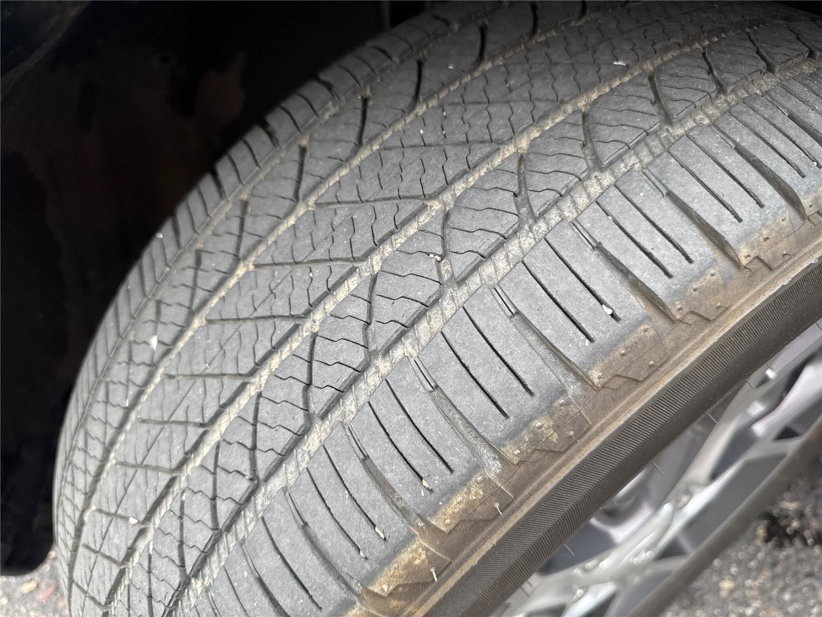 Used 2020 Jeep Grand Cherokee Overland AWD/4WD image 10