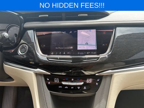 Used 2025 Cadillac XT6 Premium Luxury w/ LPO, Floor Liner Package FWD image 19