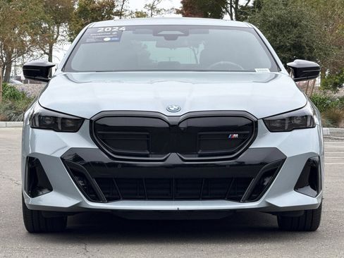 Used 2024 BMW i5 M60 w/ Premium Package image 10
