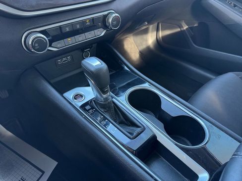 Used 2024 Nissan Altima 2.5 SV FWD image 37